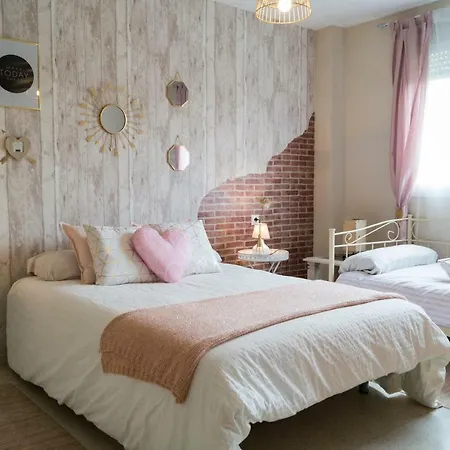 Rose Apartment *